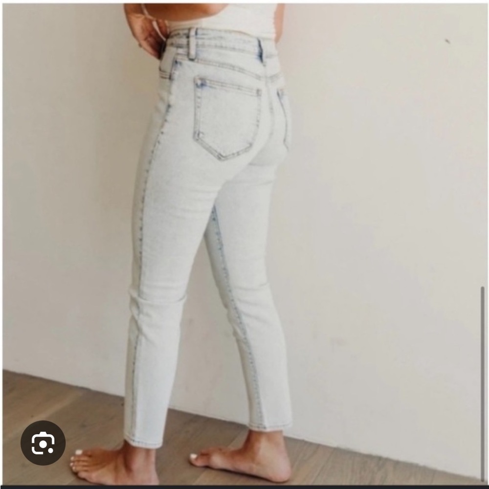 Carley Jean Los Angeles Mason Acid Wash High Waist Jeans-Size 11